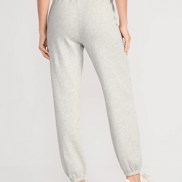 NWT OLD NAVY Extra High-Waisted Jogger Sweatpants Light Gray Heather Medium - Picture 2 of 5